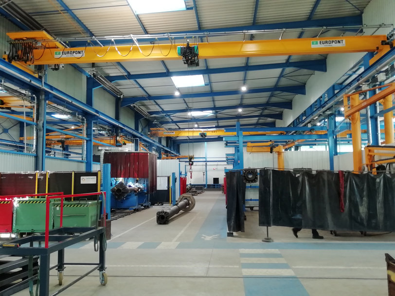 11 ponts roulants fabriqués par LEVELEC, membre du réseau Verlinde, équipent les nouveaux ateliers de COMEGE